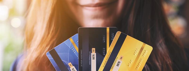 4 Things to Consider When Weighing Credit Cards