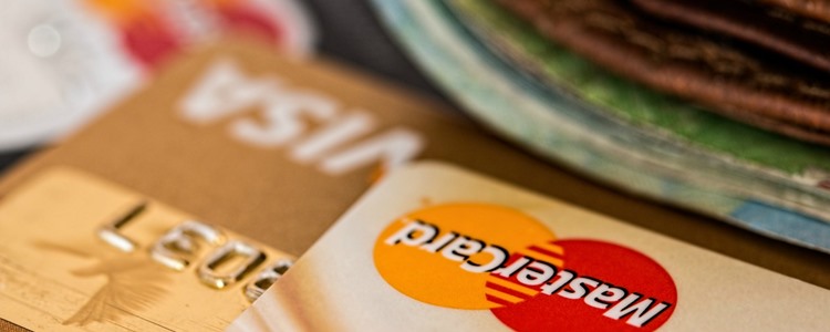 Can a Credit Card Actually Help Me Pay Off Debt?