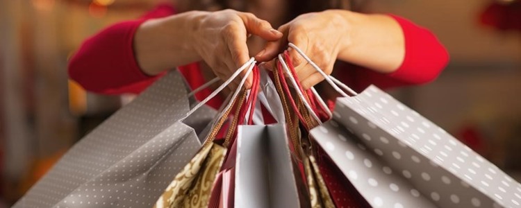 3 Tips for Preparing Your Finances for Holiday Shopping